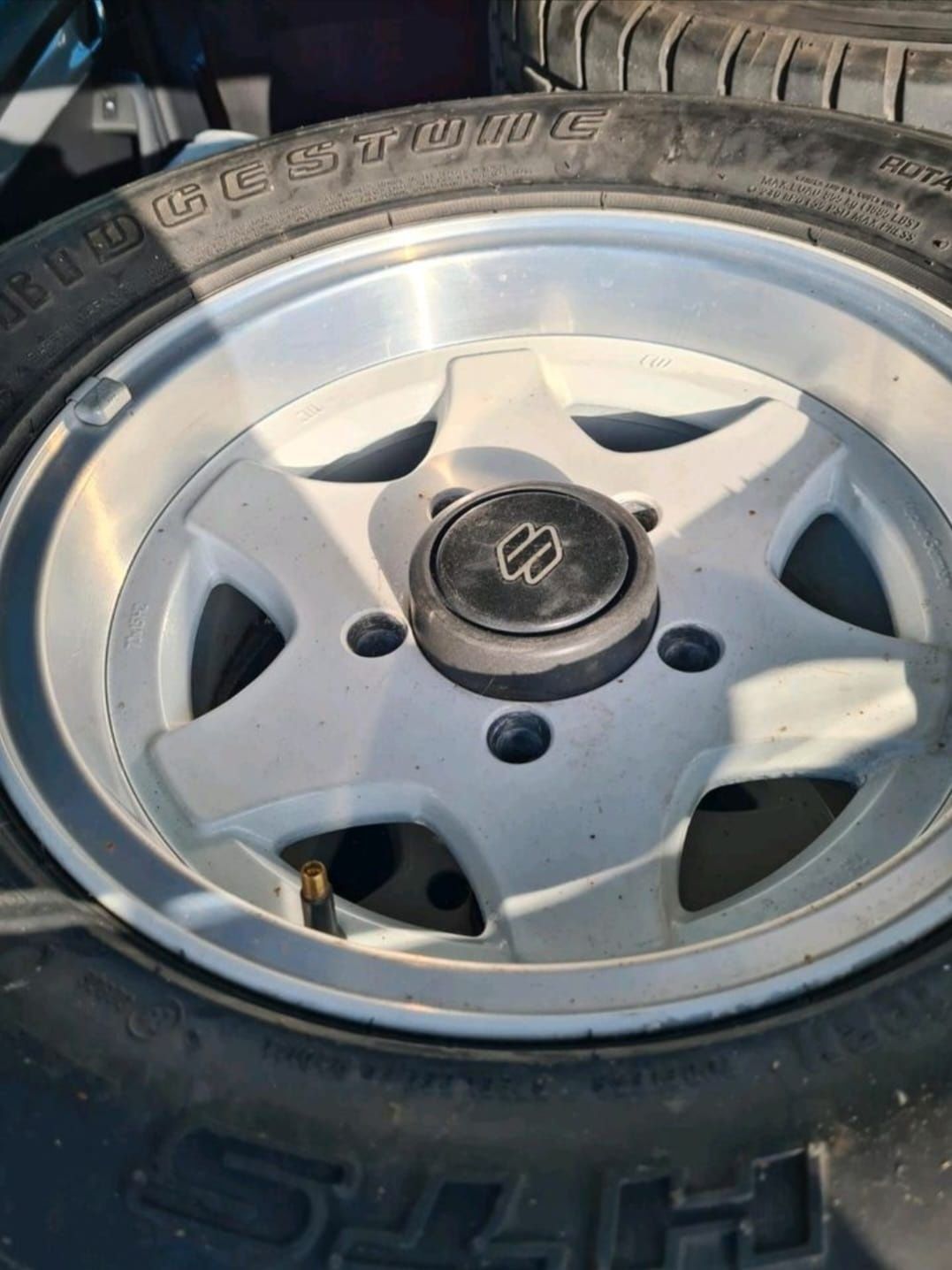 Алуминиеви джанти с гуми Suziki Grand Vitara 255/60R15