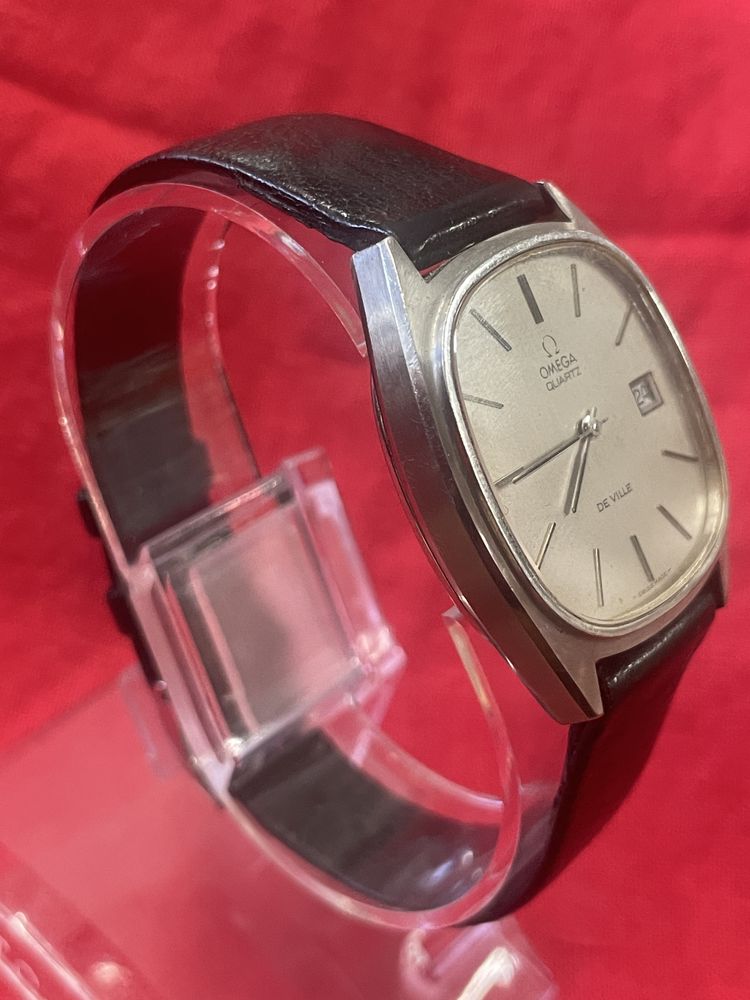 Часовник Omega de ville quartz