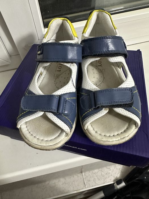 Продам сандали