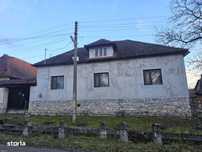 Casa cu 4 camere, suprafata 110 mp + teren 2.200 mp, Varzarii de Jos