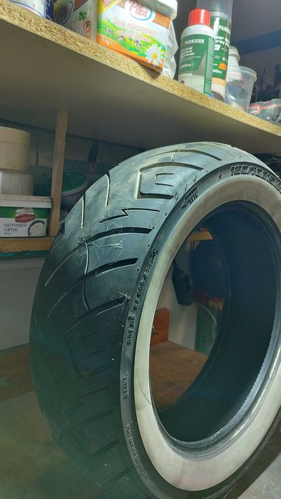 Гуми за мотор.150/80/16 и 180/70/15