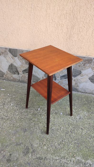 Măsuță pentru telefon