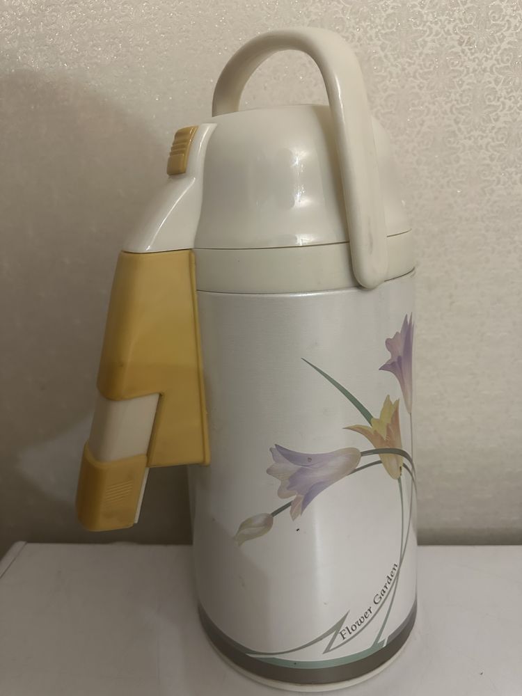 Продам Термос 3 литра