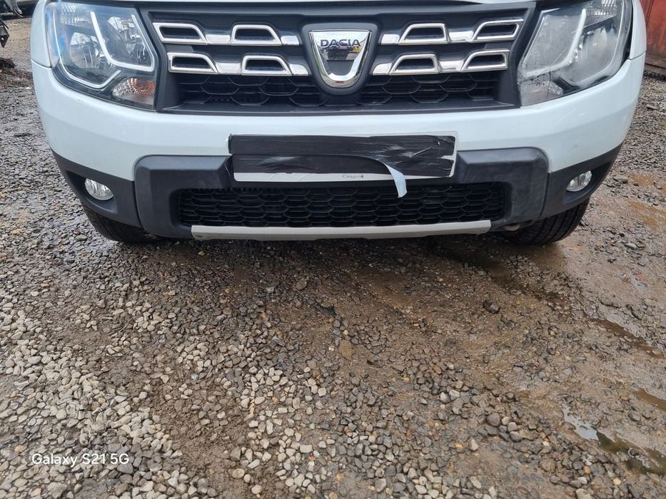 Bara fata Dacia Duster Facelift 2013 - 2018 Blanc Glacier 369 (1384) model fara ...