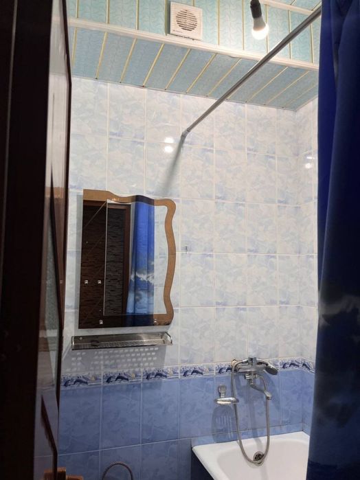 Ижарага уй берилади райсентир  шакарчи  махалла  2 хона  400& лубойга