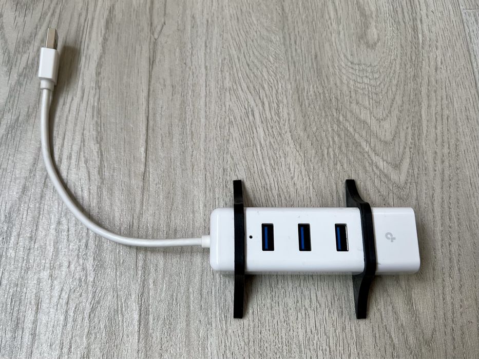 TP-LINK UE330 - Adaptor USB 3.0 cu 3 porturi USB si Ethernet Gigabit