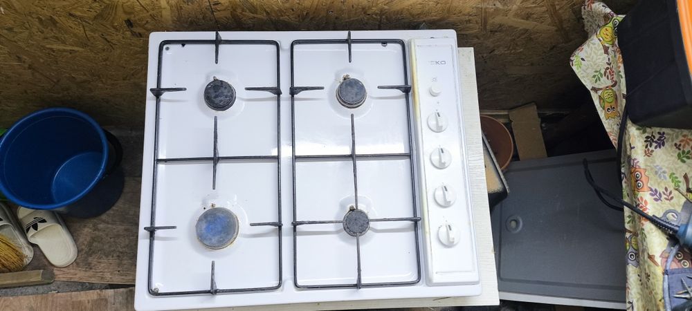 Продам газовую варочную поверхность