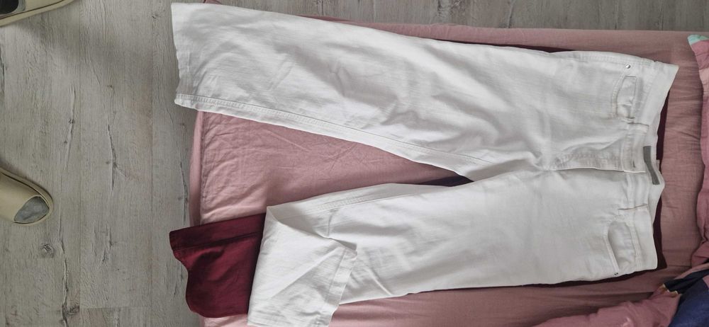 Donez 2 perecji blugi marimea M