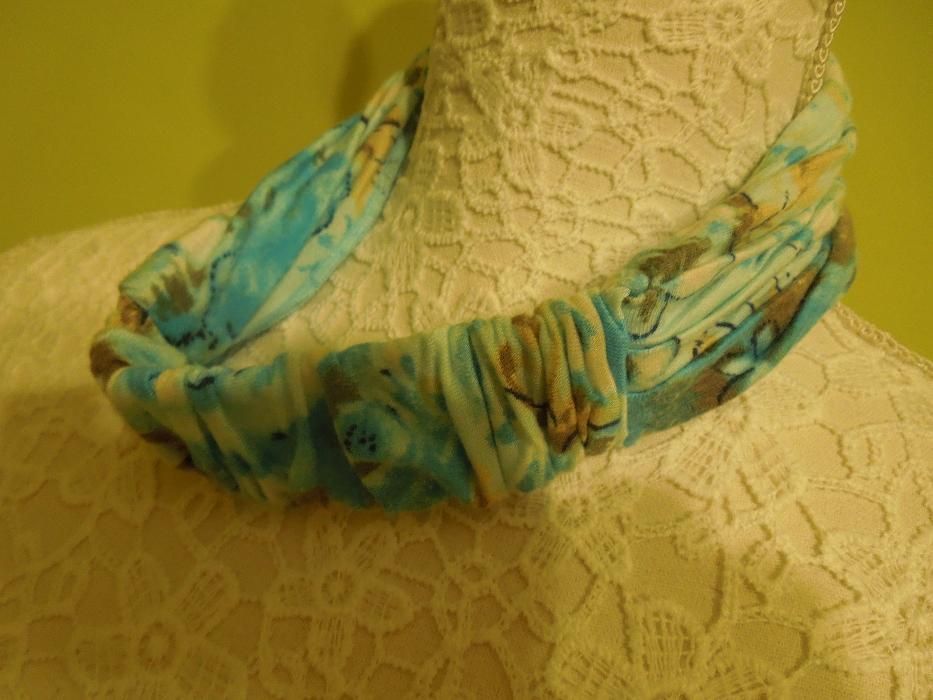 Bandana ( cordeluta, batic ), doua modele.