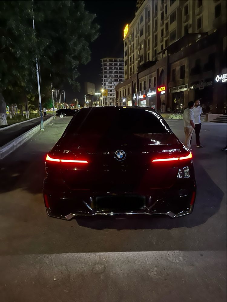 BMW 760i full 7-й серии