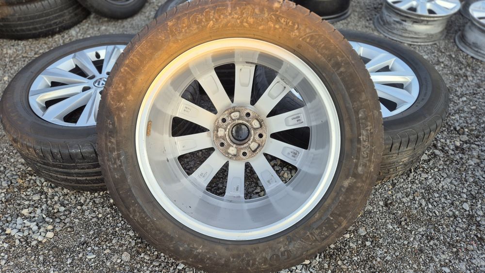 Оригинални джанти Фолксваген 5/130 VW Touareg 5x130

Употребявани, Шум