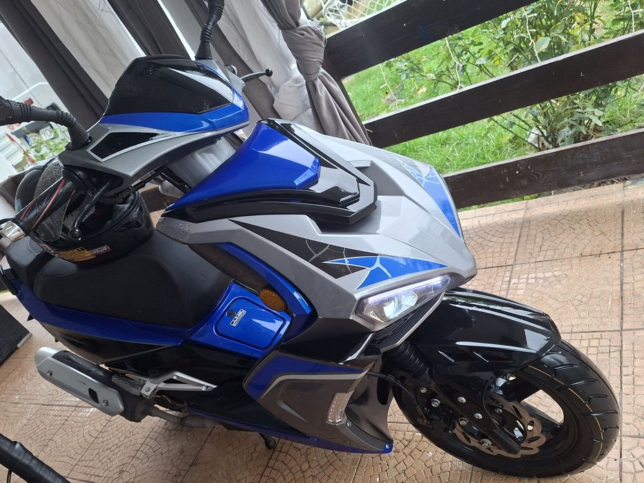 Scuter Rdb Spider 49 cm