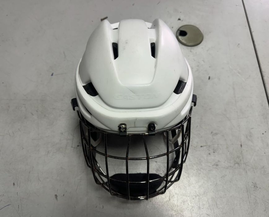 Каска за хокей на лед Easton E700