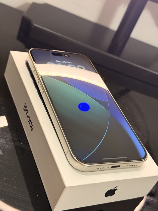 Iphone 15 Pro/0 cicluri/NOU/128gb/White