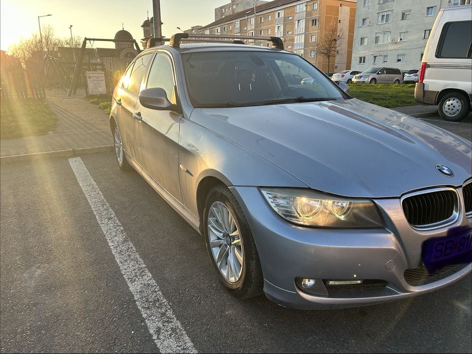 Vand masina personla cu toate actele la zi.