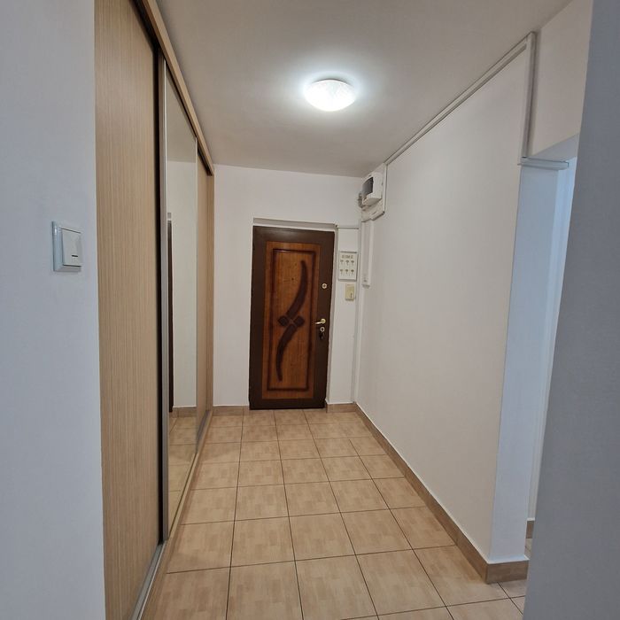 Proprietar vând apartament 2 camere 64mp  decomandat sector 3.
