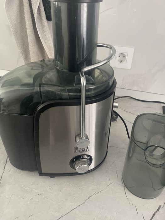 Storcator de fructe si legume Star-Light PJ-800W