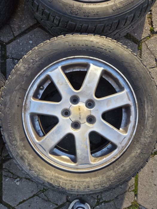 Зимни гуми Taurus (195/60 R15) с оригинални джанти за Субару Импреза