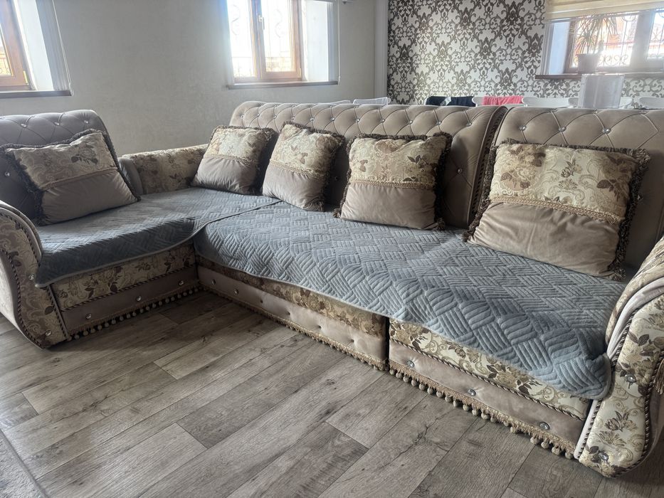 угловой дивпн в зал