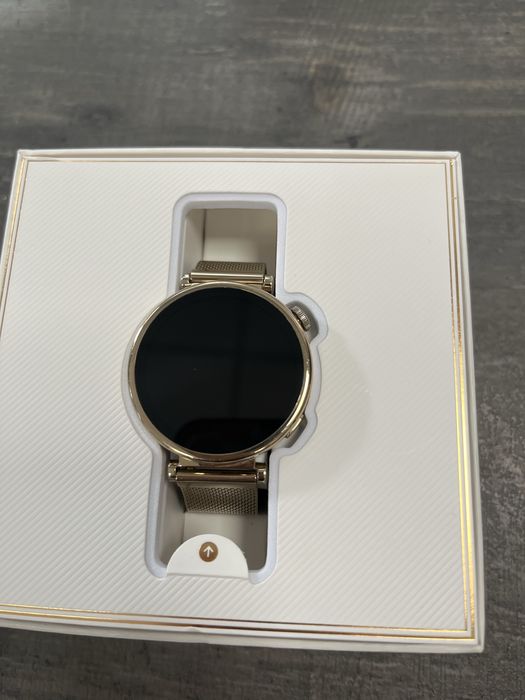 Смарт часовник HUAWEI GT4