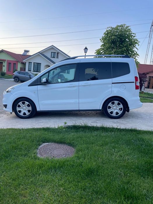 Ford Tourneo Courier Euro 6, motor 1.5 Diesel, stare perfecta