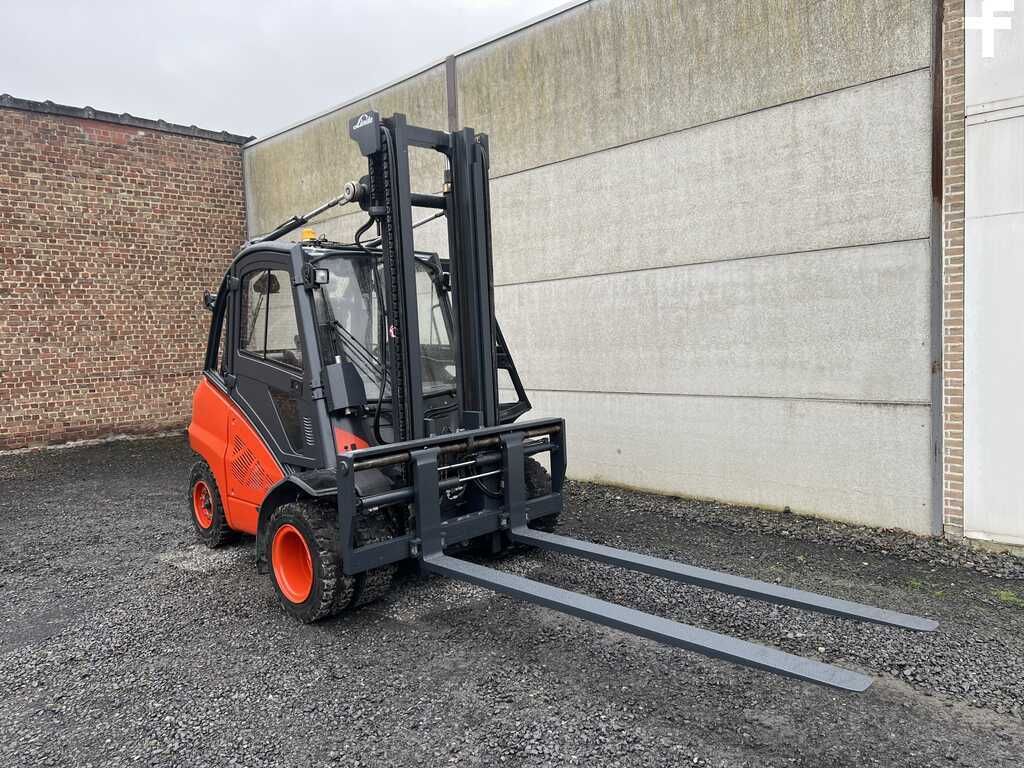 STivuitor 4,0 tone Motostivuitor DIESEL 4000 kg