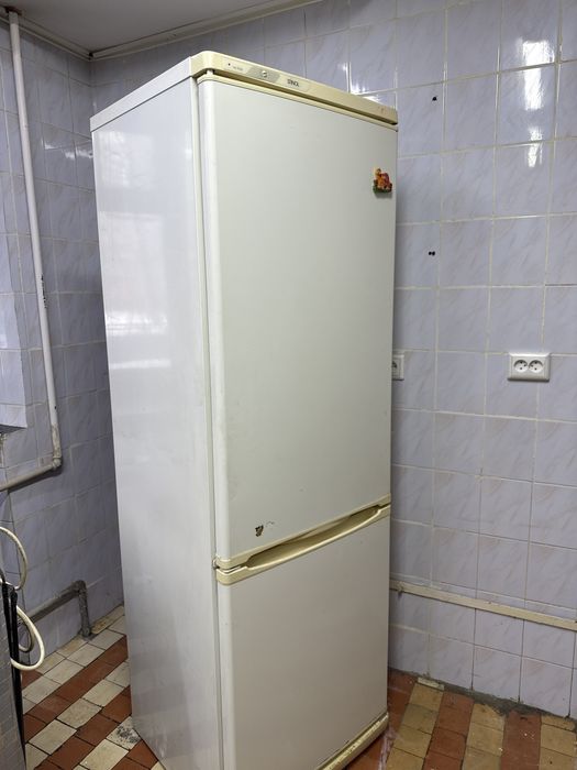 Отдам холодильник Stinol
