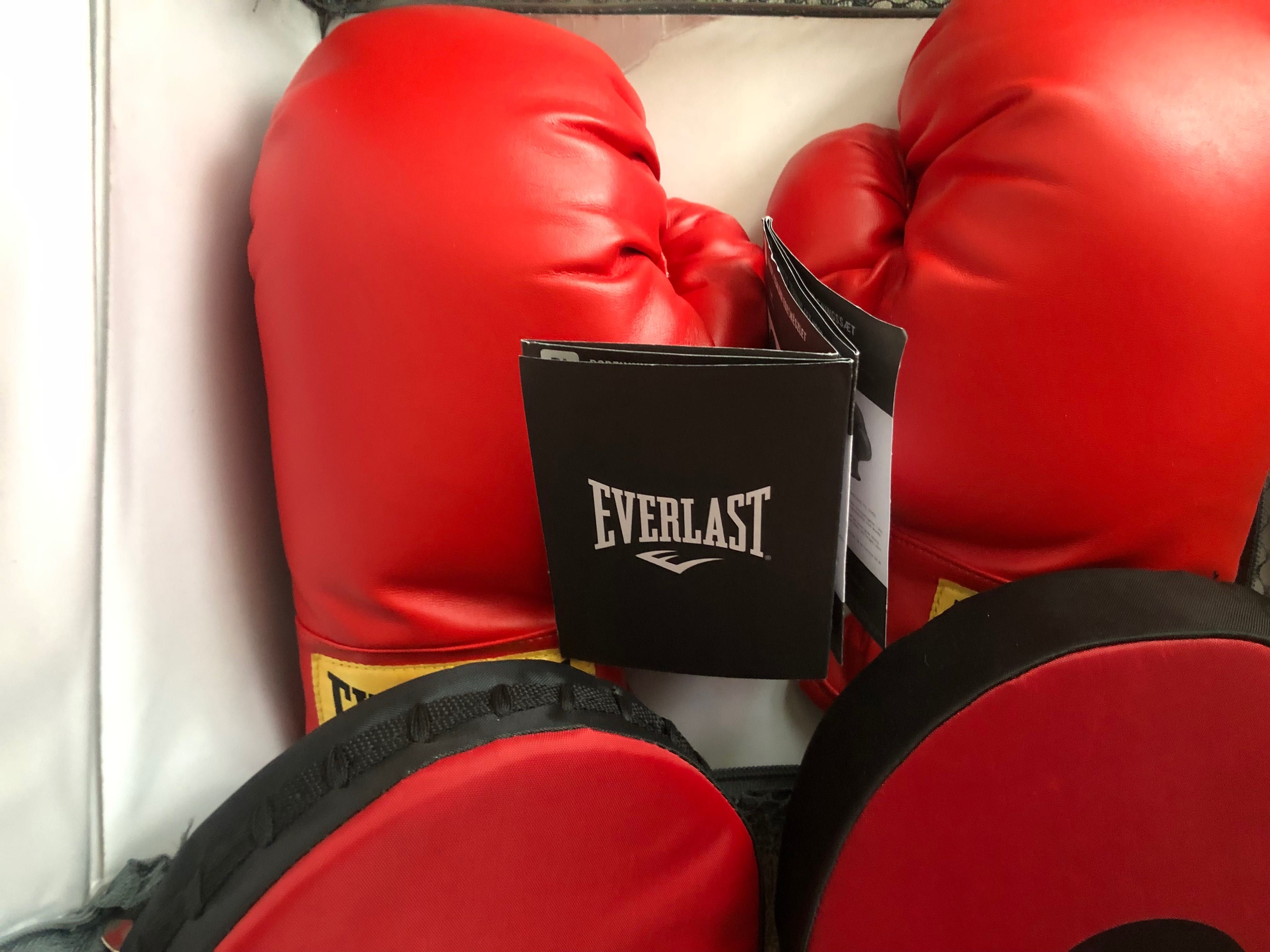 супер намаление - Everlast Novice Family Training Set - Red