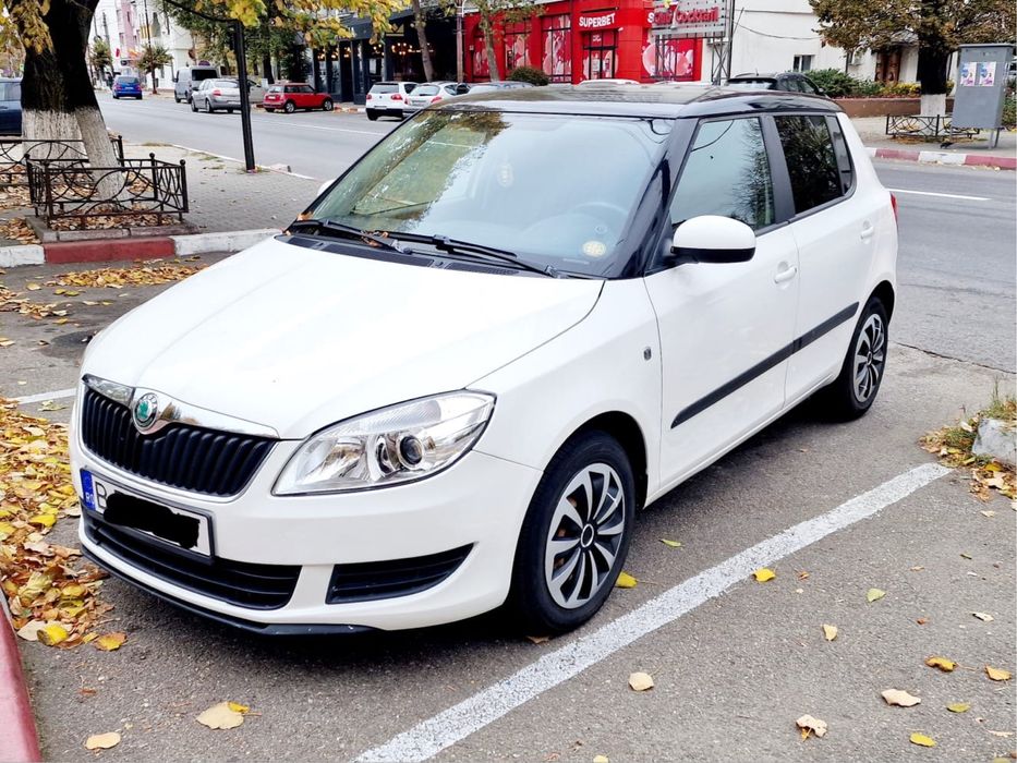 Vand skoda fabia din 2011 monte carlo motor 1.6 TDI de 90 cai- euro 5n