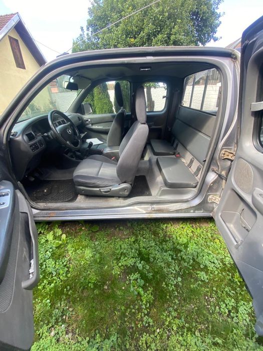 Vand Mazda  b2500