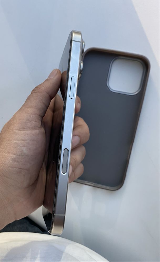 Продается Iphone 16 pro max