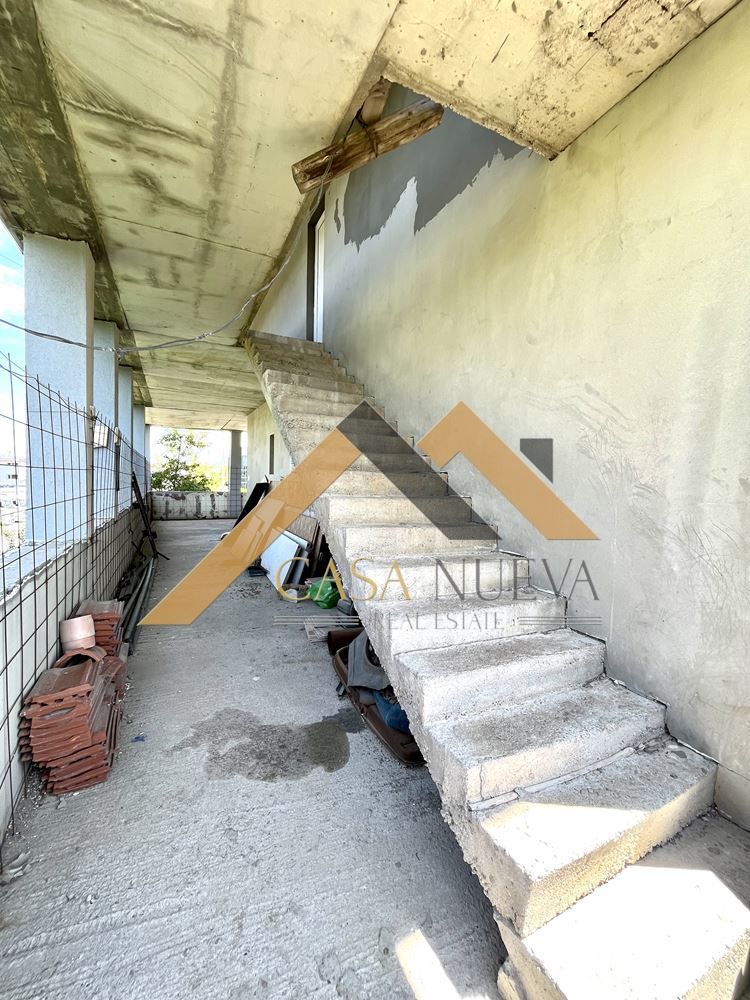 Продава се Къща в с. Студена, Област Перник - 400 кв.м за 475 €/кв.м - Снимка #8