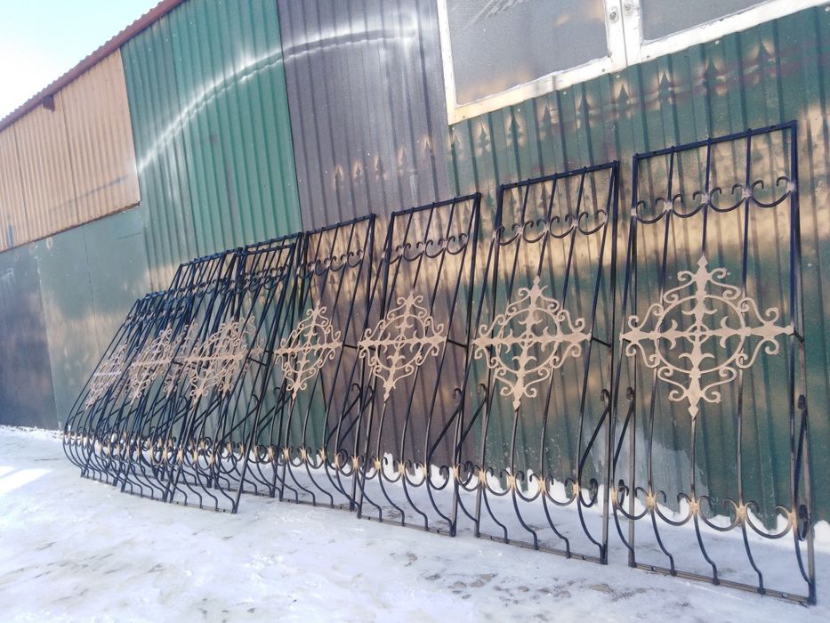 Решотки на окна и балкон