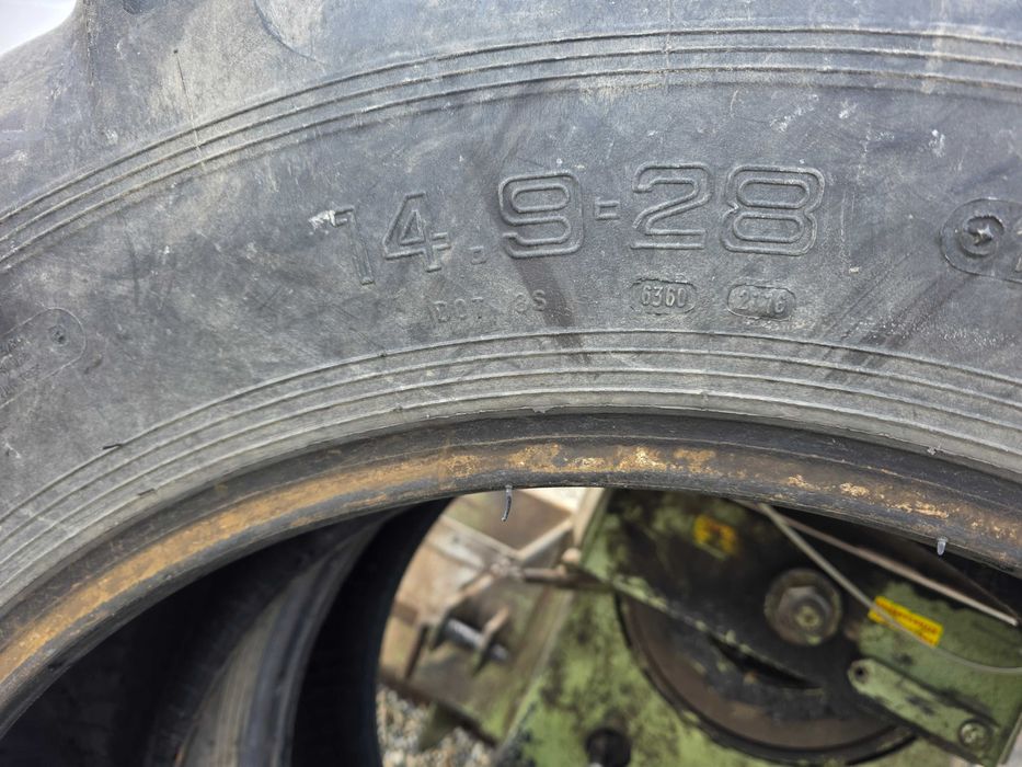 14.9 R28 anvelope tractor 2 bucati 14.9 R28 cauciucuri tractor 800 lei