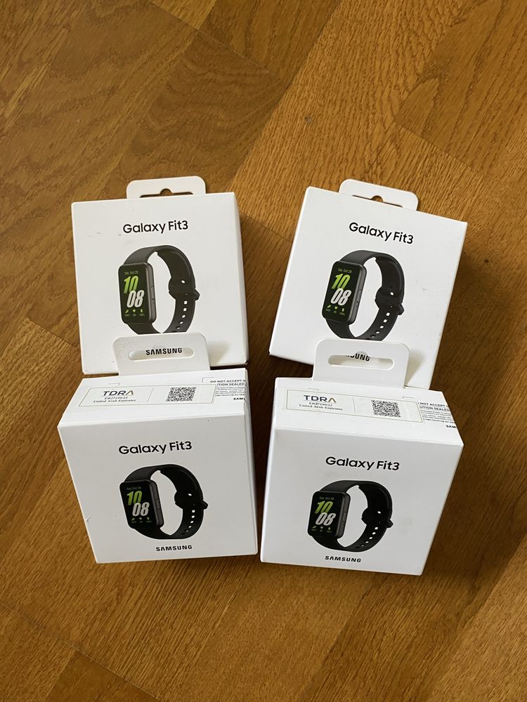 Vand Samsung Galaxy Fit3.Noi !!