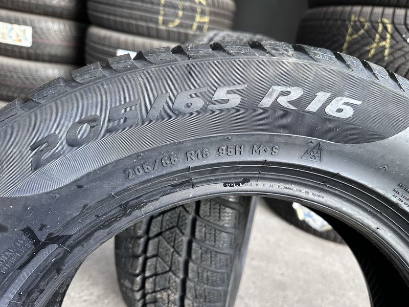 205/65/16 PIRELLI 4бр