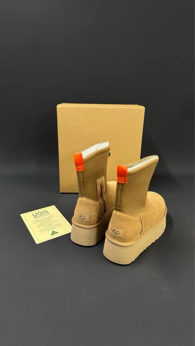 UGG Classic Dipper Chestnut