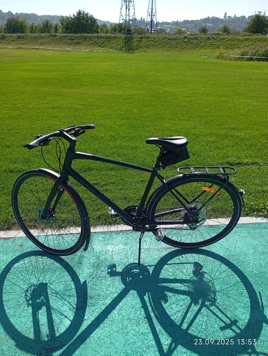 Specialized sirrus Top black