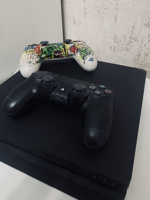 Sony PlayStation 4 slim