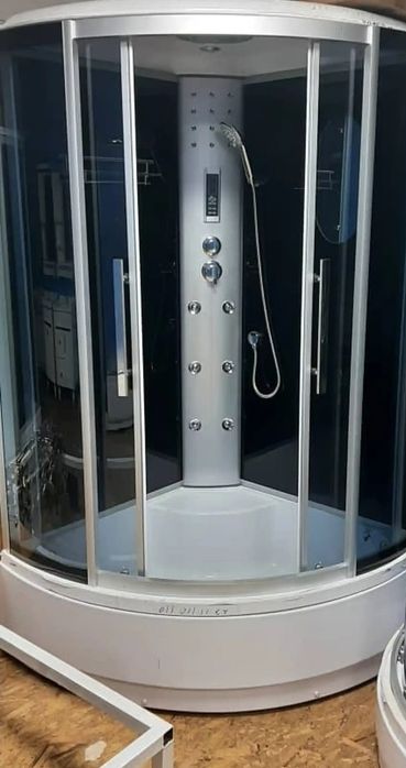 Душевая кабина 1.8*1.5