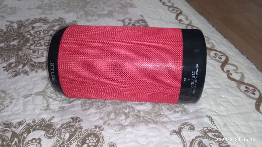 Boxă bluetooth cu încărcător