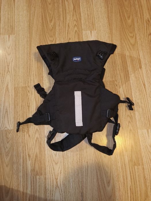 Purtător de bebeluși  De la brand chicco