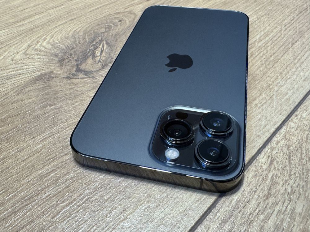 Apple iPhone 13 pro 28Gb black 92% battery