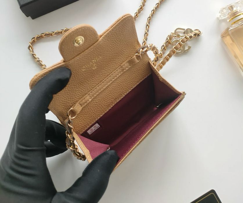 Чанта черна бяла и бежова мини chanel