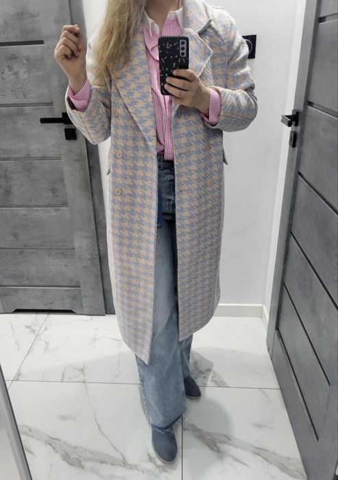 Чисто ново палто