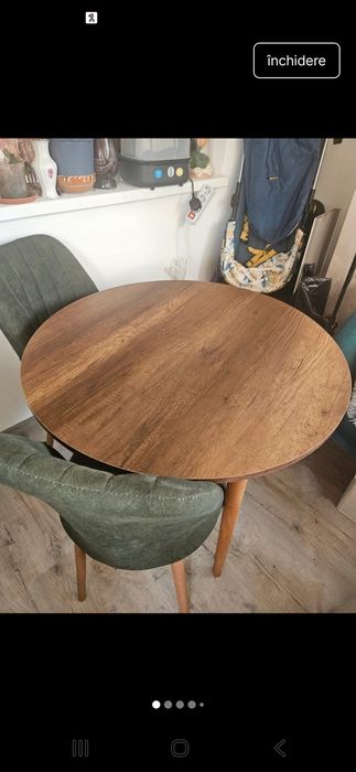 Masa rotunda cu 4 scaune tapitate