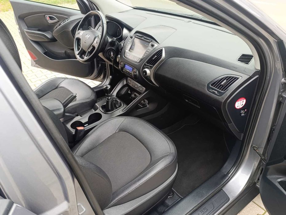 Hyundai Ix35 1.7 CRDi an 2014 Euro 5 Model Luxury Rate sau Cash