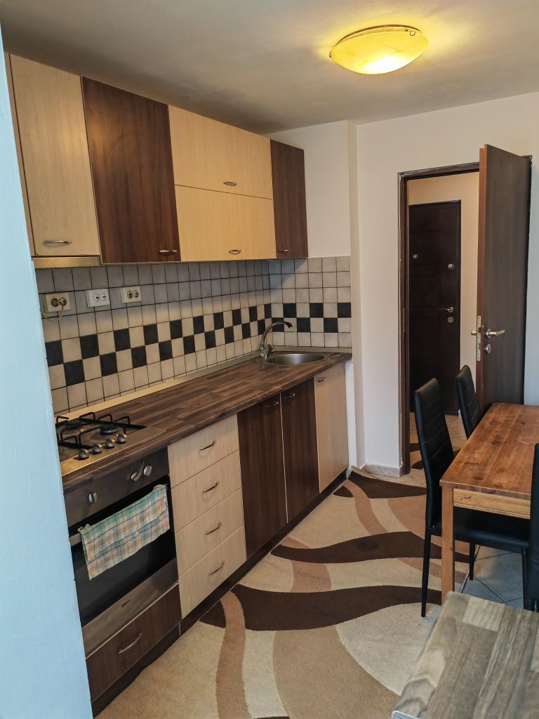 2 camere Gorjului