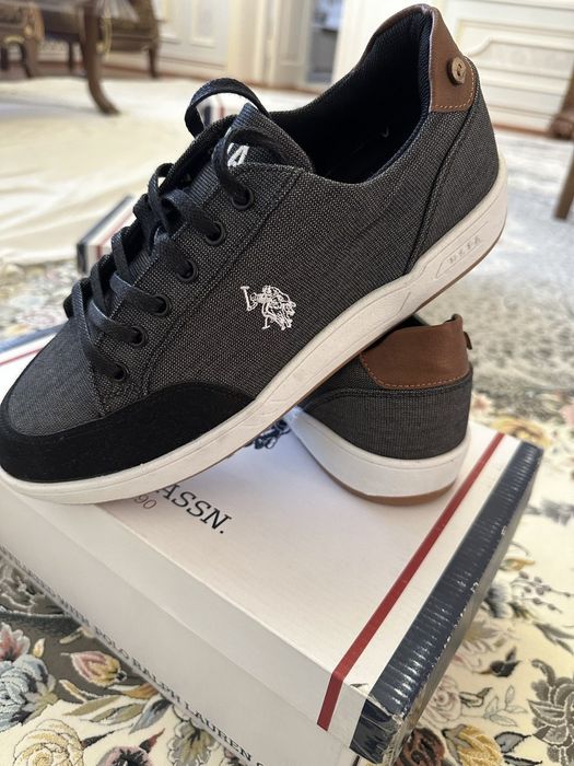 Кроссовки для мужчин