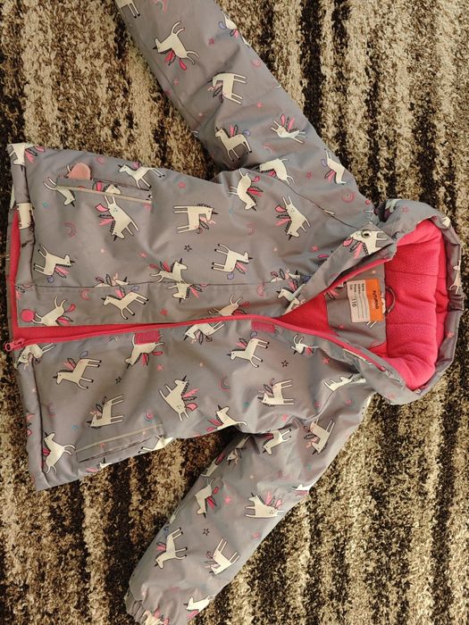 Осенняя куртка на девочку с подкладом